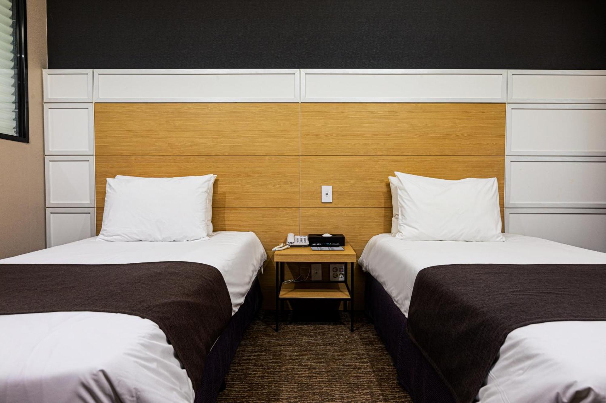 Eastern Hotel Jeju Seogwipo Zimmer foto